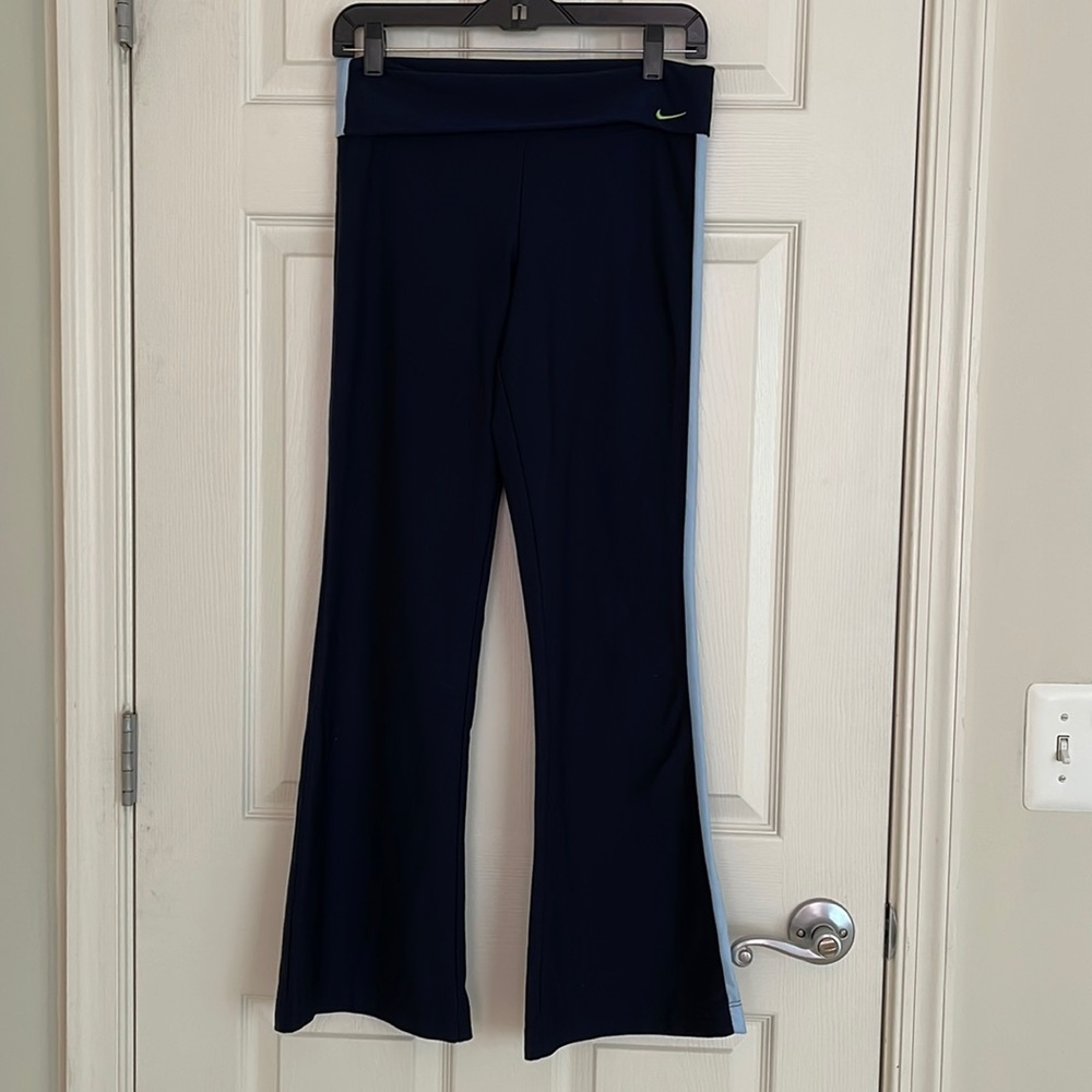 Nike women’s yoga pants